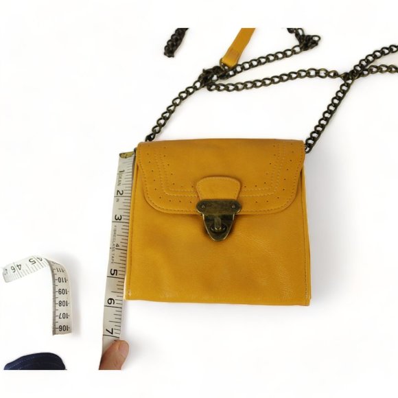 Steve Madden Small Messenger Bag Link Chain Shoulder Strap Faux Leather PU72 - Picture 9 of 9